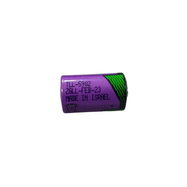 La PILA TLL-5902 TADIRAN 1/2AA 3.6V 900mAh es una batería de litio de alta calidad, diseñada para aplicaciones industriales y de larga duración. Su alta estabilidad y rendimiento la hacen ideal para equipos electrónicos, sistemas de medición, dispositivos médicos y más. *Reemplazo de la pila TL-5902 TADIRAN