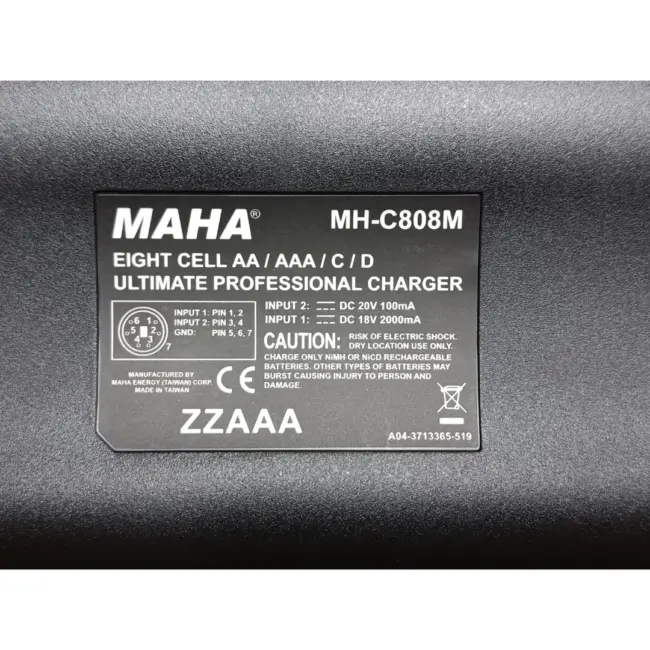 Cargador Powerex MH-C808M LCD de 8 bahías para baterías AA AAA C y D recargables